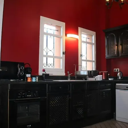 3, 3 Couple Only Au Village Naturiste