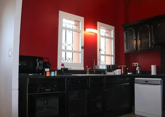 3, 3 Couple Only Au Village Naturiste